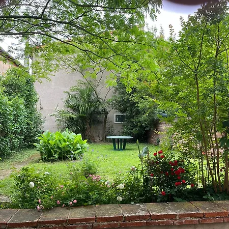 別荘 Maison De Charme Avec Jardin Montesquieu-Volvestre